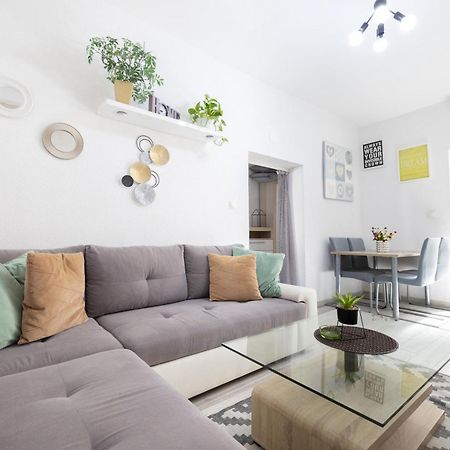 Apartments Antea Makarska Exterior photo